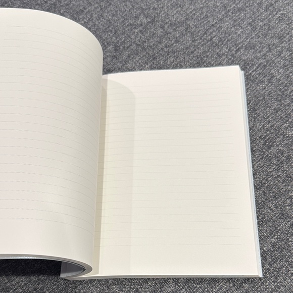 Sezane Notebook Bundle - Picture 9 of 16